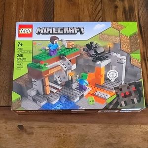 NIB Lego Minecraft 21166